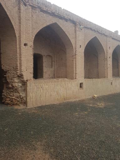 عکس کاروانسرای شاه عباسی زعفرانیه