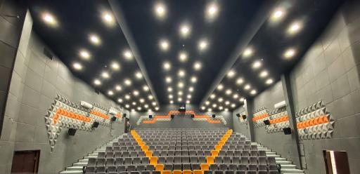 عکس پردیس سینمای مهر قدس