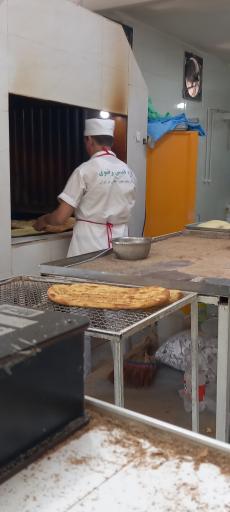 عکس نان بربری احسان