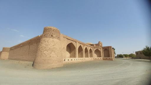 عکس کاروانسرای شاه عباسی زعفرانیه