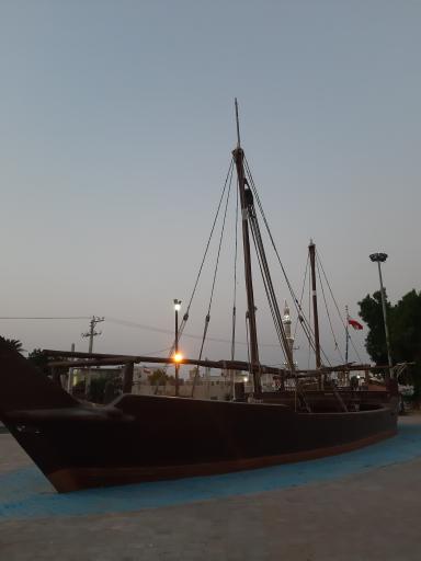 عکس تندیس لنج سمبلیک بوم مسی