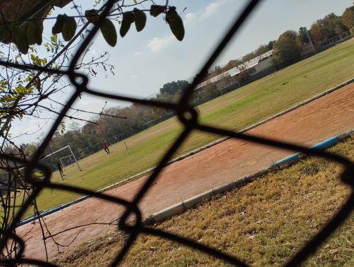 عکس زمین ورزش پردیس شهید بهشتی