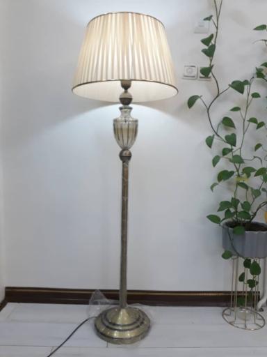 عکس لوستر قائم