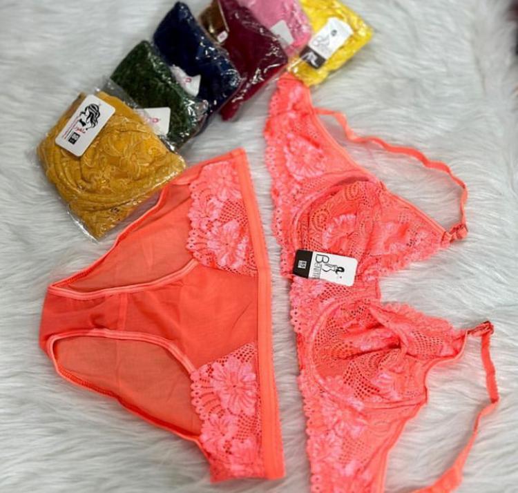 عکس آرایشی بهداشتی و لباس زیر زنانه لوکس جردن