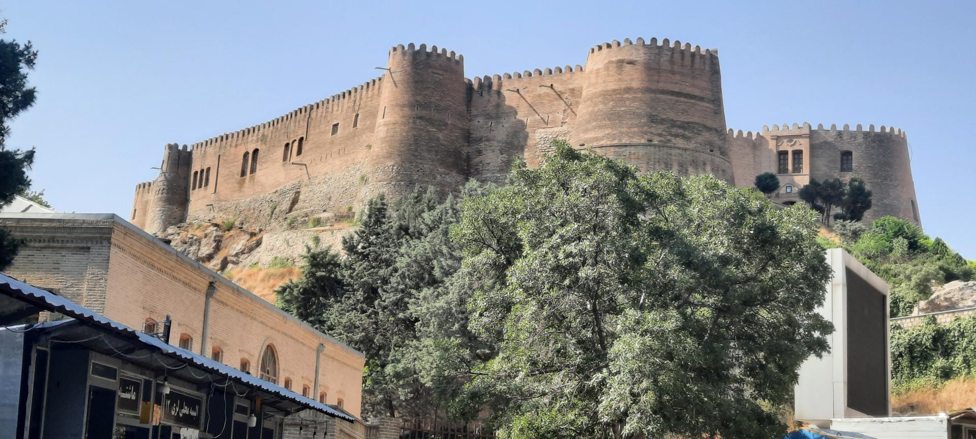 عکس قلعه فلک الافلاک (دژ شاپور خواست)