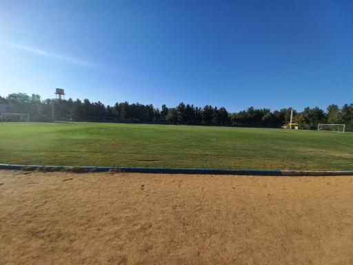 عکس زمین ورزش پردیس شهید بهشتی