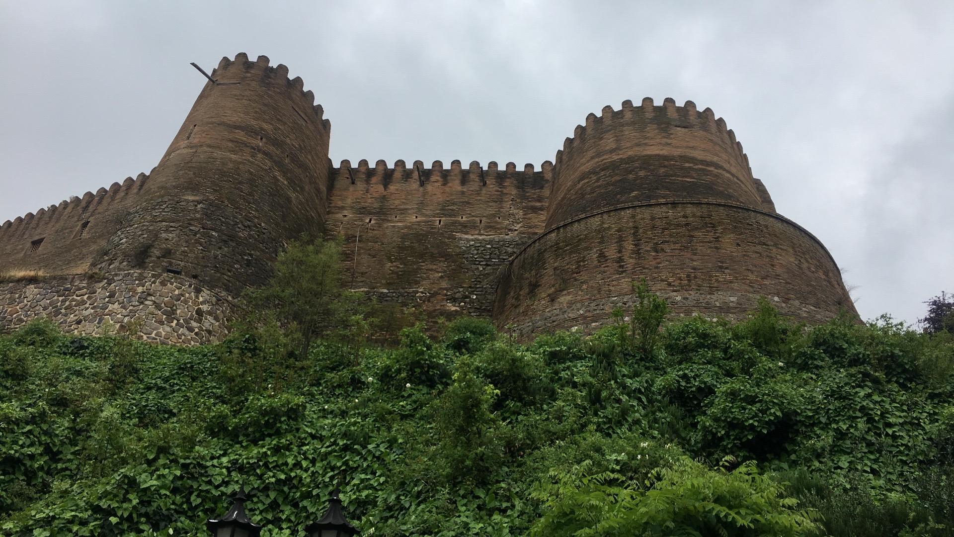عکس قلعه فلک الافلاک (دژ شاپور خواست)