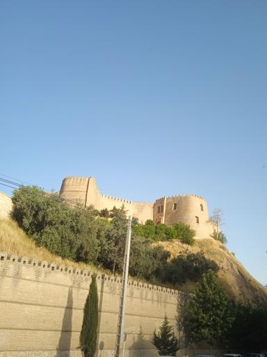 عکس قلعه فلک الافلاک (دژ شاپور خواست)