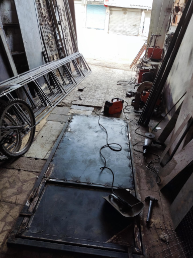 عکس آهنگری‌ حمید