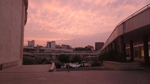 عکس مجموعه فرهنگی و تجاری طغرل