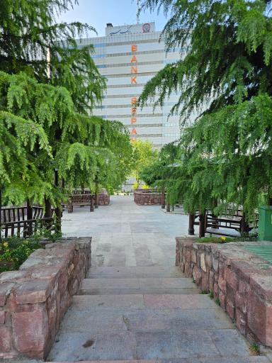 عکس ساختمان مرکزی بانک سپه