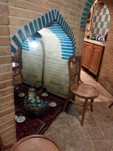 عکس سفره خانه و چایخانه سنتی حاج داداش (حمام)
