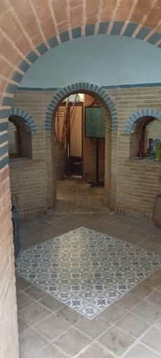 سفره خانه و چایخانه سنتی حاج داداش (حمام)