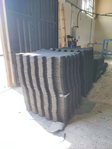 عکس کارخانه ایران کفپوش