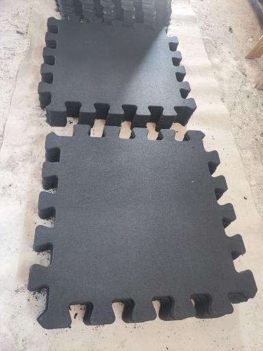 عکس کارخانه ایران کفپوش