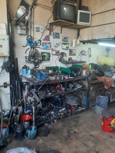 عکس تعمیرگاه ماشین آلات دیزلی (ایران دیزل)