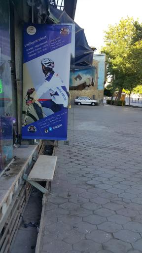 عکس تعمیرگاه دوچرخه