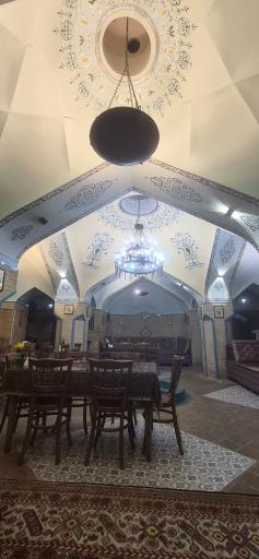 عکس سفره خانه و چایخانه سنتی حاج داداش (حمام)