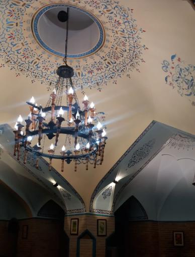 عکس سفره خانه و چایخانه سنتی حاج داداش (حمام)