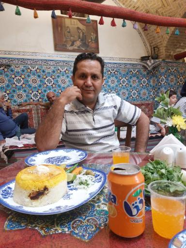 عکس سفره خانه و چایخانه سنتی حاج داداش (حمام)