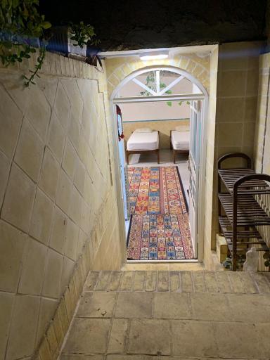 عکس اقامتگاه امیر چخماق (اتاقک)