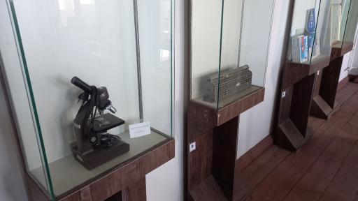 عکس دبیرستان موزه حکیم نظامی آستارا