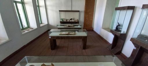 عکس دبیرستان موزه حکیم نظامی آستارا