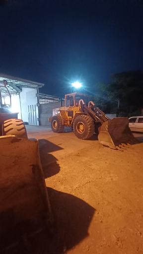 عکس تعمیرگاه لودر مهران نبی نژاد