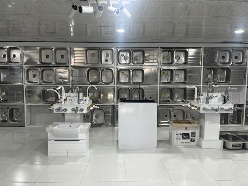 عکس انبار کاشی و سرامیک ذبیحی