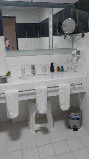 عکس هتل آزادگان