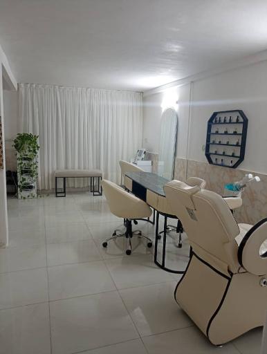 عکس سالن زیبایی بیوتی آرا