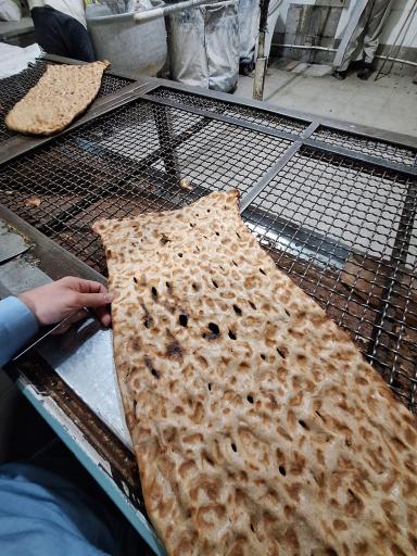 عکس نانوایی سنگک