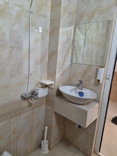 عکس هتل آپارتمان الیزه