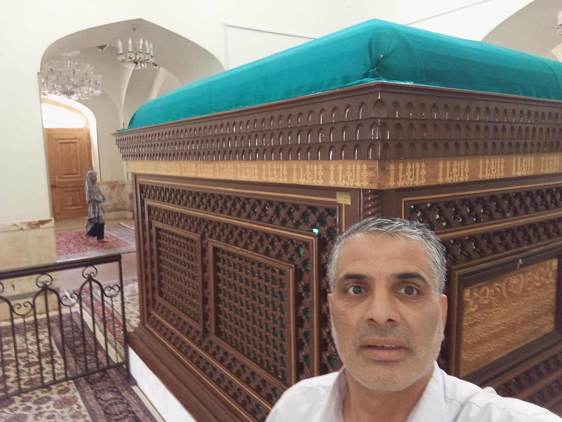 عکس استراحتگاه زائرین و مسافرین آرامگاه شهید سیدحسن مدرس