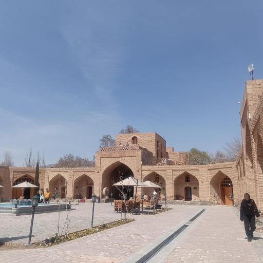عکس کاروانسرای شاه عباسی نطنز