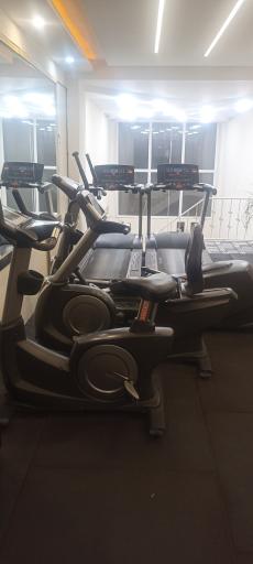 عکس آکادمی بدنسازی پاسارگاد