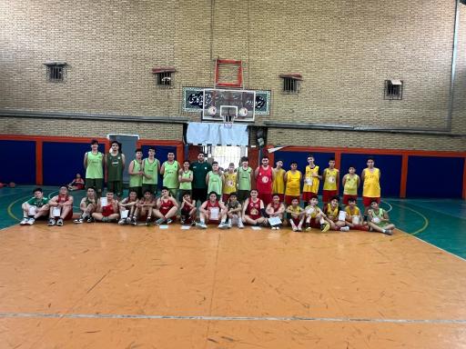 عکس مدرسه بسکتبال مددیان