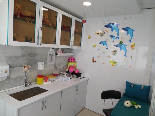 عکس آزمایشگاه پاتوبیولوژی باران