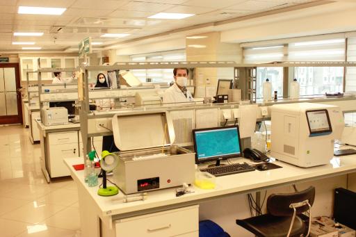 عکس آزمایشگاه پاتوبیولوژی باران