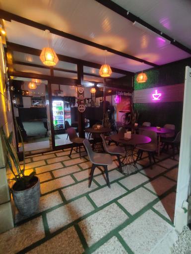 عکس کافه گاردن