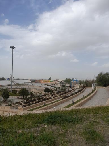 عکس باغ موزه دفاع مقدس همدان