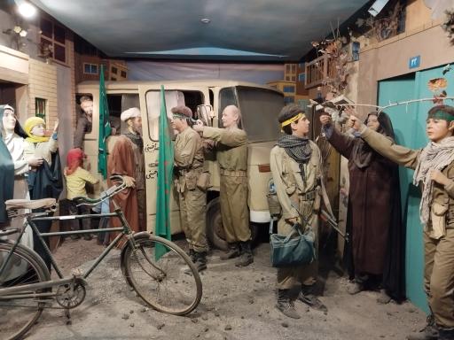 عکس باغ موزه دفاع مقدس همدان