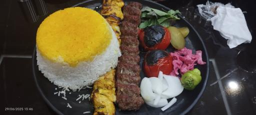 رستوران اتیوم