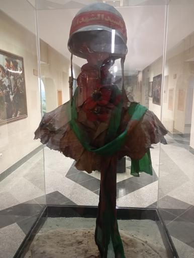 عکس باغ موزه دفاع مقدس همدان