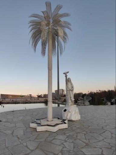 عکس باغ موزه دفاع مقدس همدان