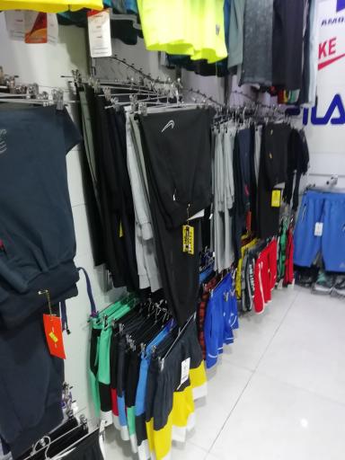 عکس فروشگاه ورزشی سام اسپرت