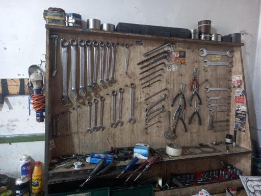 عکس تعمیرگاه مکانیکی پیشران