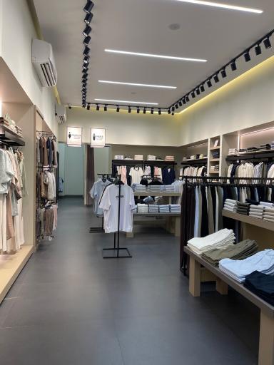 عکس فروشگاه پوشاک راینو