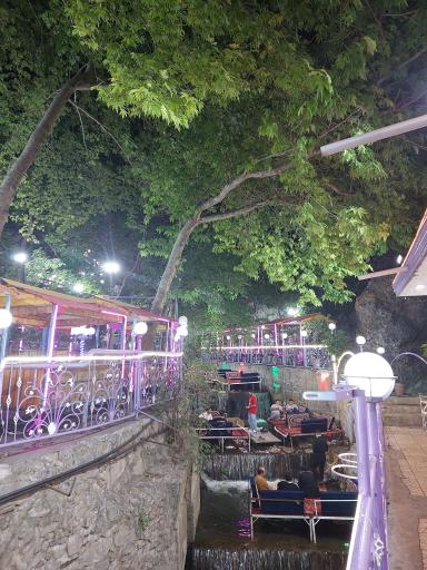 عکس رستوران گلایل طلایی