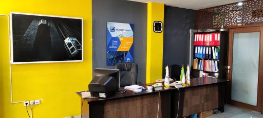 آسانسور و پله برقی ایرسا 